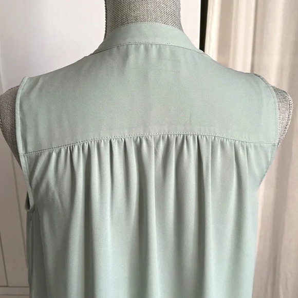 I.N.C. NWOT Pistachio Green Sleeveless Blouse Cami, Size S - Picture 6 of 10